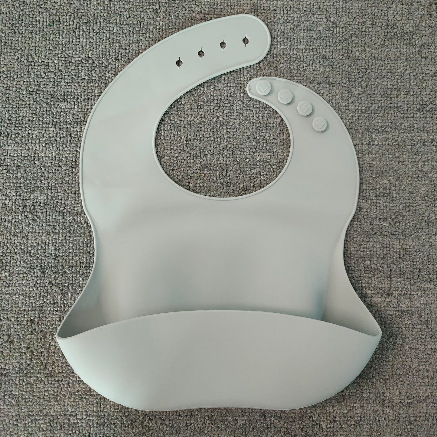 Soft Waterproof Silicone Baby Bib with Food Catcher, Baby Silicone Bib - Mommii & Me Soft Waterproof Silicone Baby Bib with Food Catcher, Baby Silicone Bib
